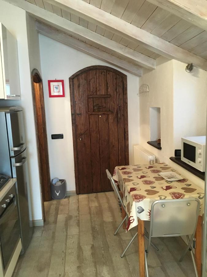 Appartamento In Casa D'Epoca Aosta Eksteriør billede